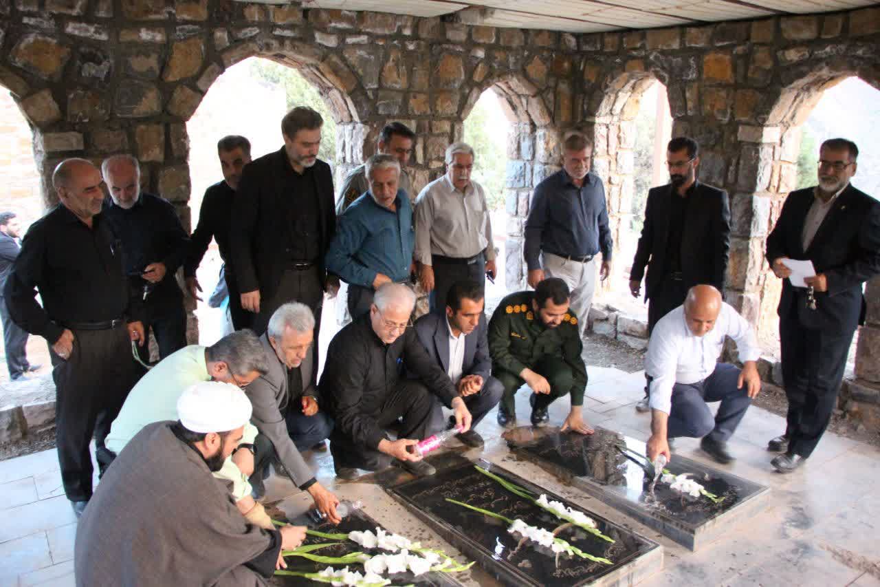 ساماندهی گلزارشهدای گمنام آب نیک